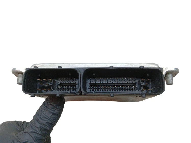 KOMPUTER STEROWNIK SILNIKA SKODA FABIA I (1999-2004) 2.0 8V 116KM 06A906032