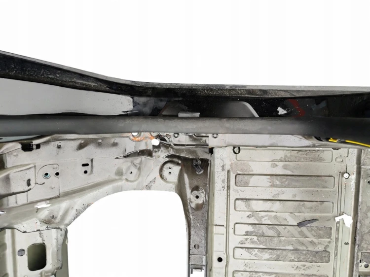 PRÓG LEWY SŁUPEK ŚRODKOWY TESLA MODEL 3 LIFT (2023-) 60kWh 283KM