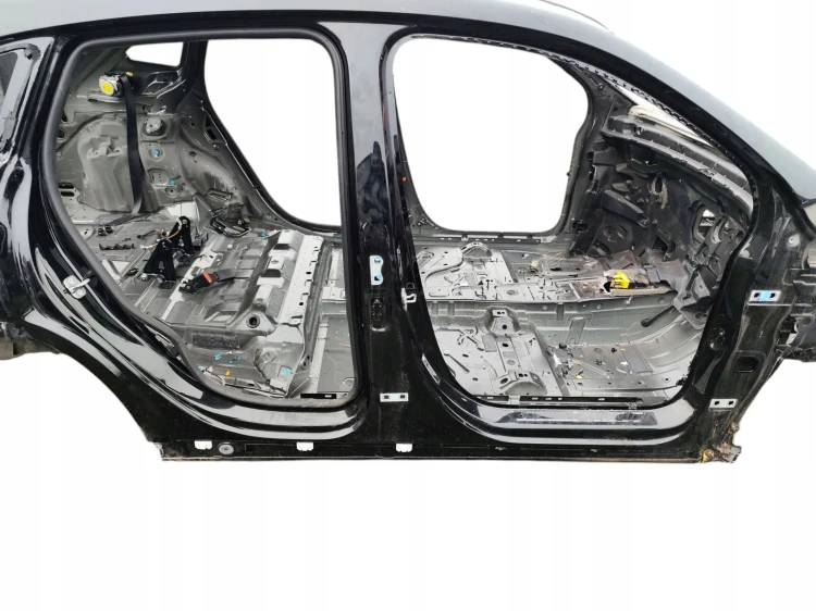 PRÓG PRAWY SŁUPEK ŚRODKOWY MERCEDES EQA H243 LIFT (2024-) 250+ 190KM