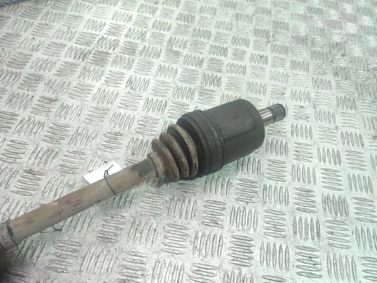 PÓŁOŚ LEWY PRZÓD HONDA ACCORD VI LIFT (2002-2002) 2.3 154KM