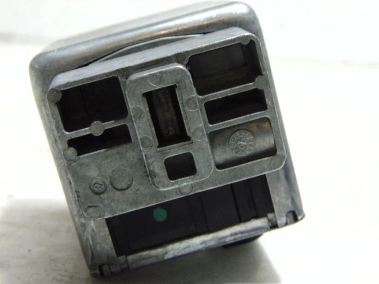 RYGIEL BLOKADA KOLUMNY RENAULT MEGANE II LIFT (2005-2008) 1.9 DCI 820011003