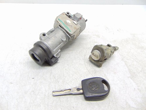 STACYJKA VOLKSWAGEN POLO IV 1.9 SDI 4B0905851N
