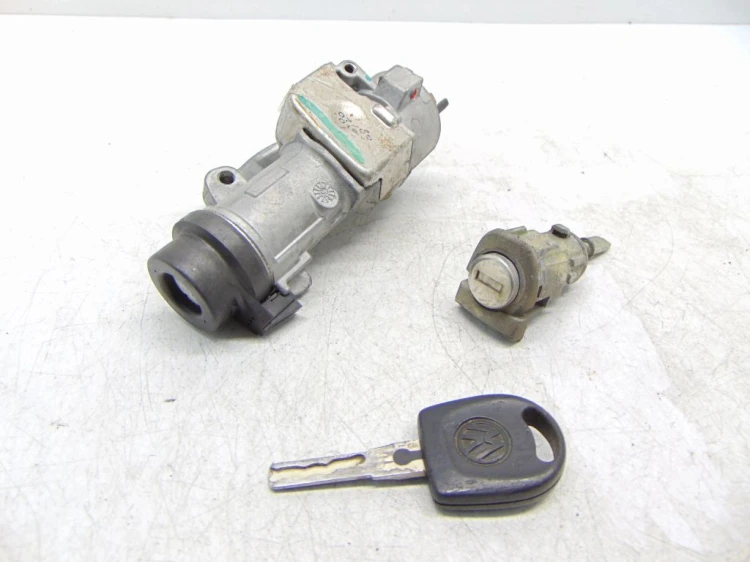 STACYJKA VOLKSWAGEN POLO IV 1.9 SDI 4B0905851N