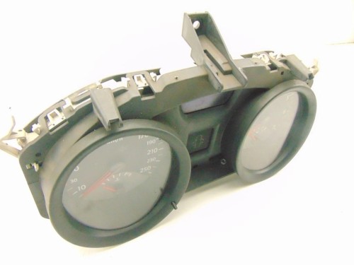 LICZNIK RENAULT MEGANE II (2002-2005) 1.5 DCI 8200306535