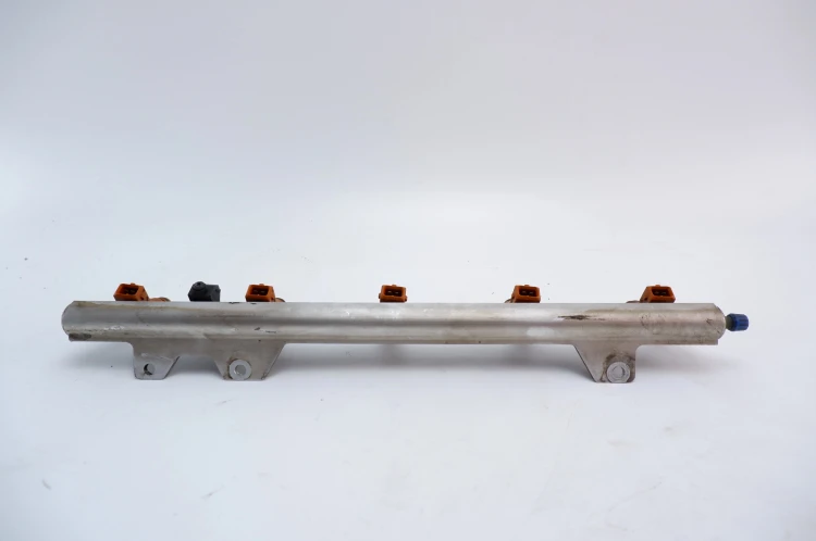 LISTWA WTRYSKOWA VOLVO S60 I LIFT 2.0 T 0280155831