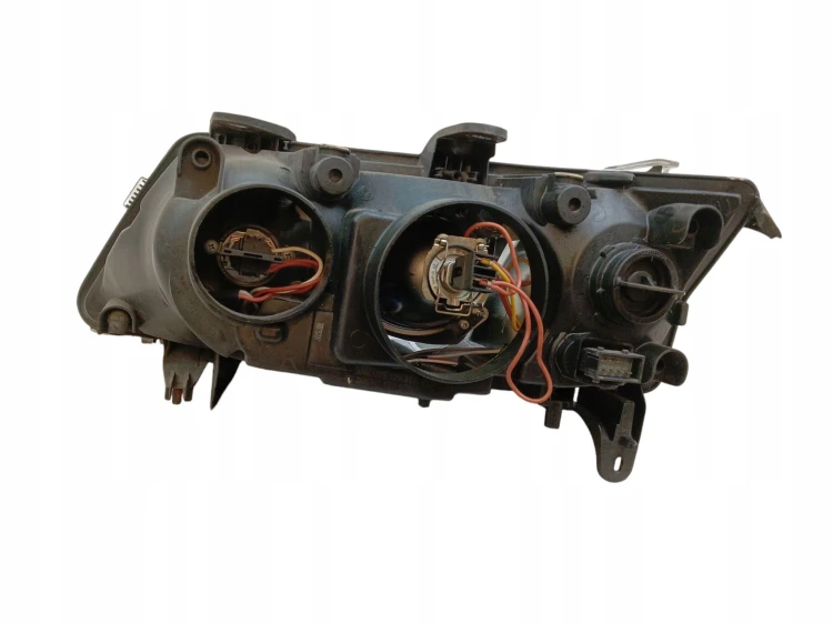 LAMPA PRAWY PRZÓD SAAB 9-3 II (2002-2007) 1.8 16V 122KM