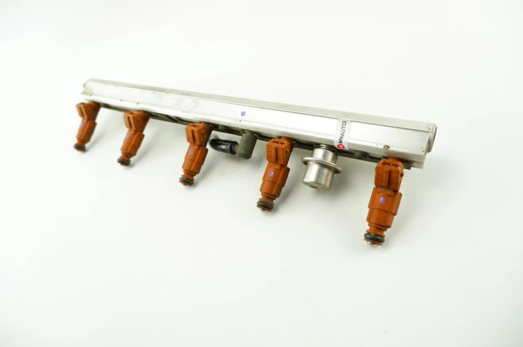 LISTWA WTRYSKOWA VOLVO S80 I (1998-2004) 2.0 T 9186836