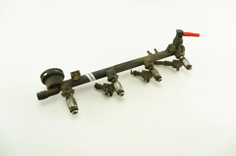 LISTWA WTRYSKOWA RENAULT LAGUNA II (2001-2005) 1.8 16V 120KM 7700107405