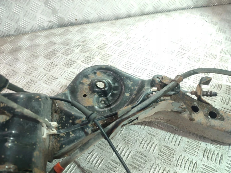 ZWROTNICA WAHACZ PRAWY TYŁ RENAULT KOLEOS I (2008-2011) 2.0 DCI 150KM