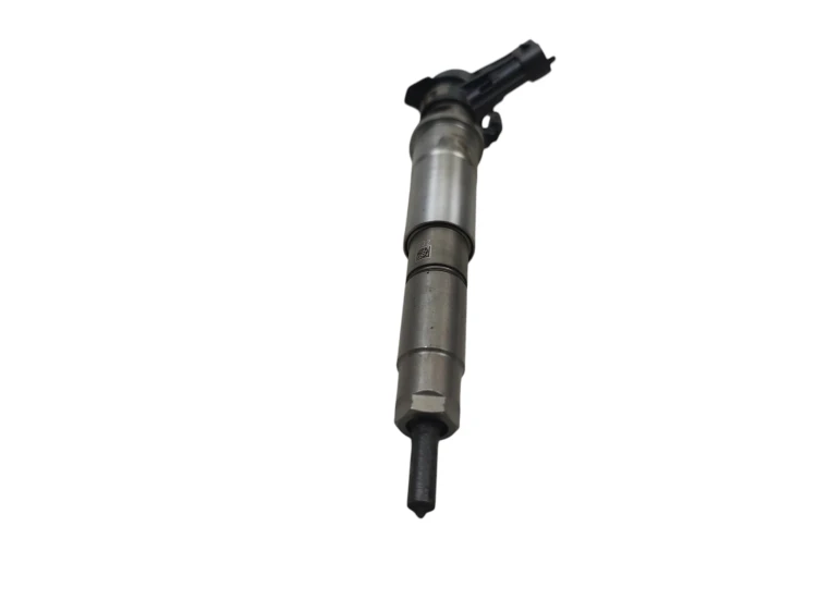 WTRYSKIWACZ RENAULT LAGUNA III LIFT (2010-2015) 2.0 DCI 150KM 0445115084
