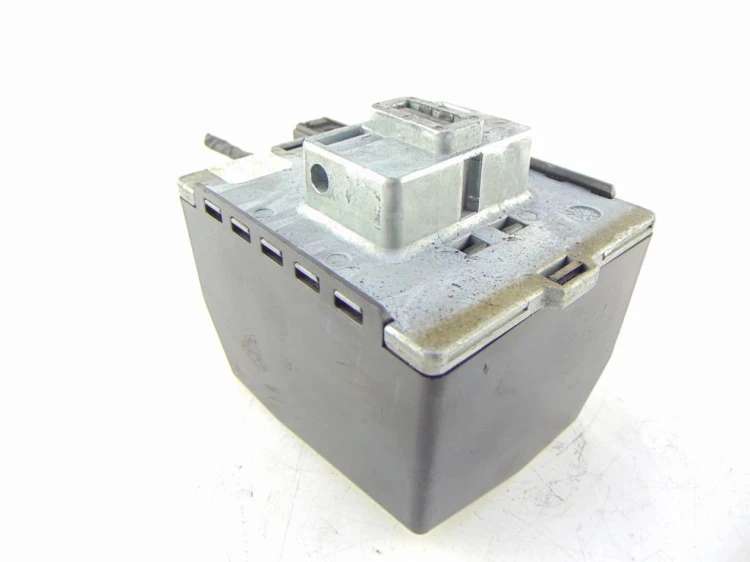 RYGIEL BLOKADA KOLUMNY RENAULT LAGUNA II (2001-2005) 8200020613