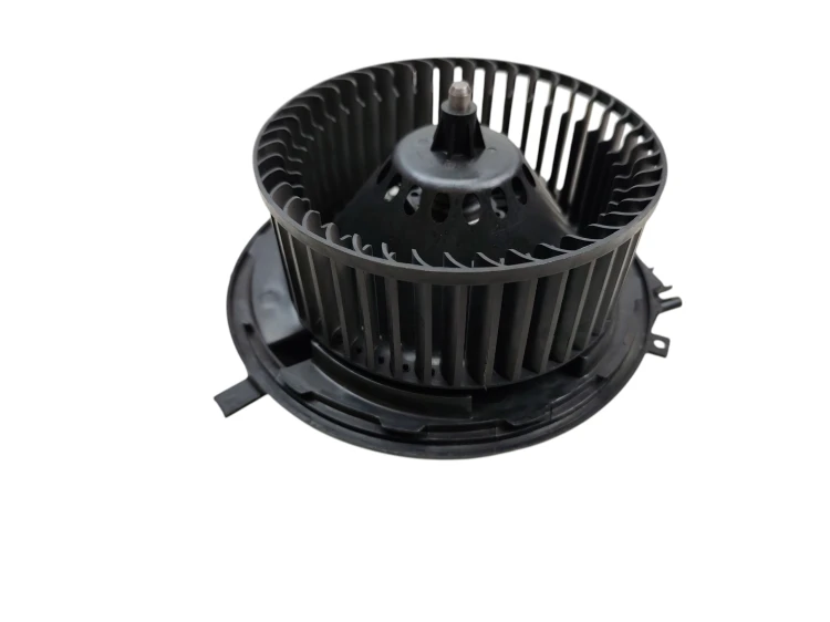 WENTYLATOR DMUCHAWA NAWIEWU SKODA OCTAVIA III (2012-2016) 1.6 TDI 110KM 200