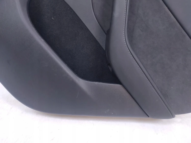 BOCZEK DRZWI PRAWY TYŁ TESLA MODEL Y (2019-) LONG RANGE DUAL MOTOR 351KM
