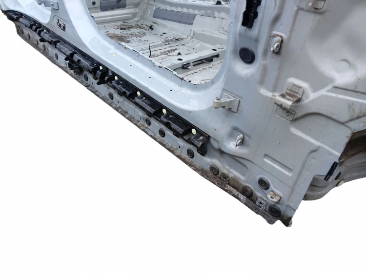 PRÓG PRAWY SŁUPEK ŚRODKOWY BMW i4 G26 GRAN COUPE (2021-2024) eDrive40 340KM