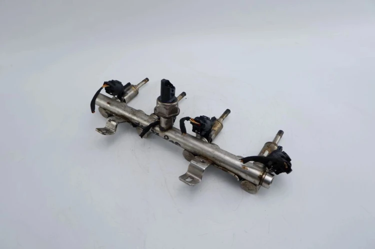 LISTWA WTRYSKOWA PEUGEOT 308 T7 (2007-2013) 1.6 16V V756805180-01