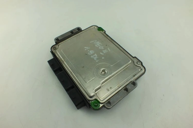 KOMPUTER STEROWNIK SILNIKA RENAULT SCENIC II (2003-2005) 1.9 DCI 8200310863