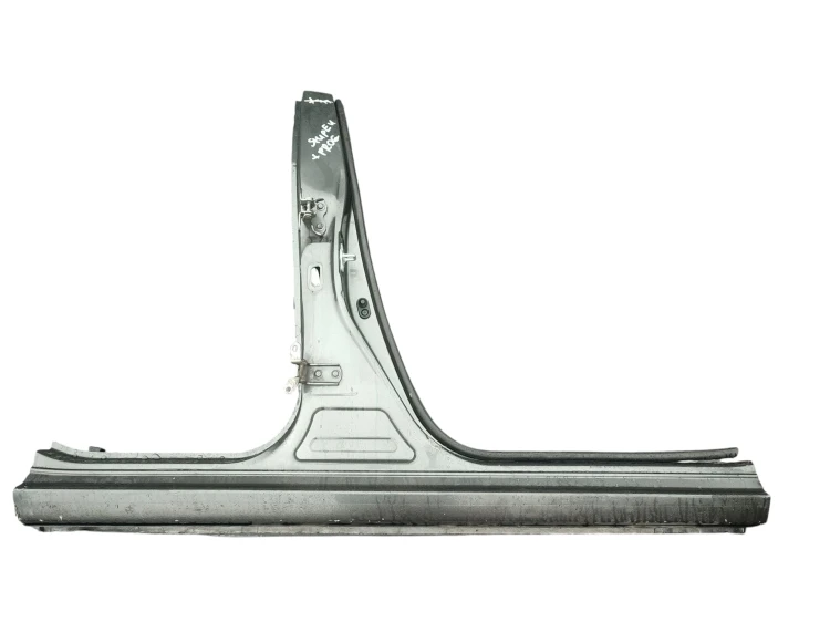 PRÓG PRAWY SŁUPEK ŚRODKOWY TOYOTA COROLLA E18 (2013-2016) 1.6 VALVEMATIC 13