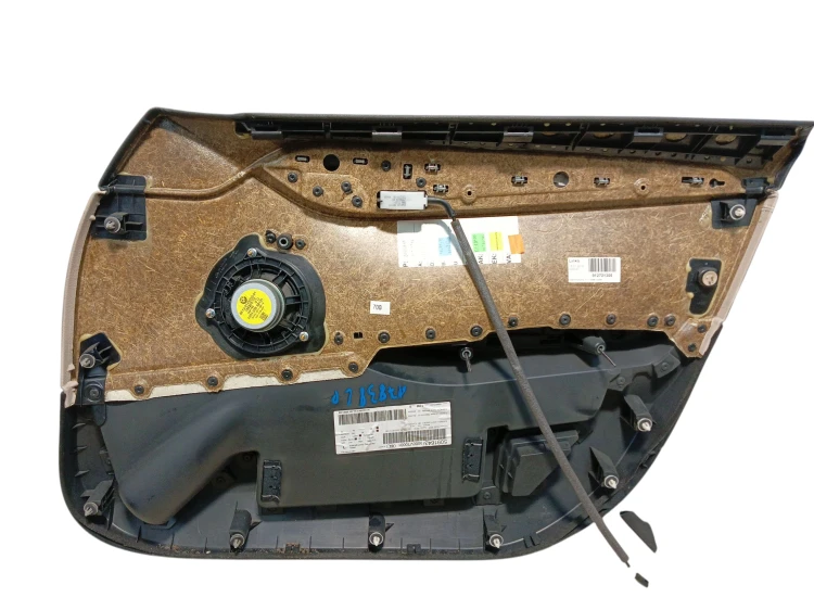 BOCZEK DRZWI LEWY PRZÓD BMW X1 E84 (2009-2012) 2.0 D 204KM