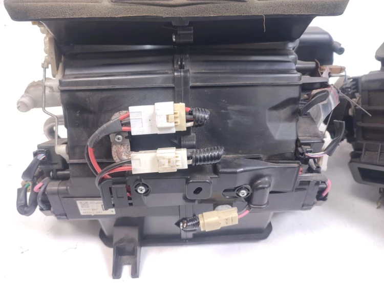 NAGRZEWNICA SUBARU FORESTER III (2008-2011) 2.0 D 150KM 72110SC030