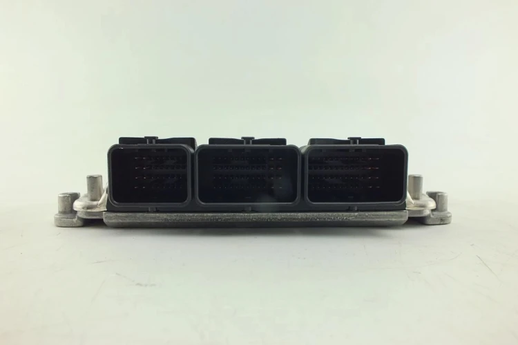 KOMPUTER STEROWNIK SILNIKA VOLVO V40 I (1995-2004) 30630565