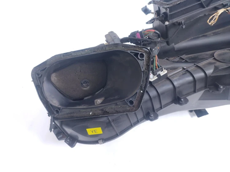 NAGRZEWNICA OPEL ASTRA H (2004-2006) 1.4 16V 90KM 13113819