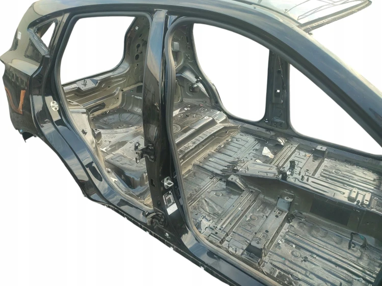PRÓG PRAWY SŁUPEK ŚRODKOWY MG ZS I EV LIFT (2021-) TZ204XS1152 156KM