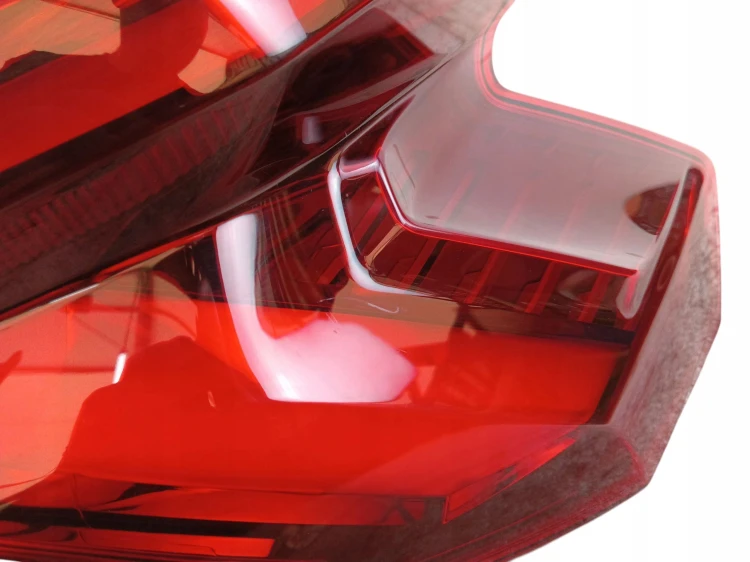 LAMPA PRAWY TYŁ CITROEN C5 X (2021-) 1.2 THP 131KM 9834936380