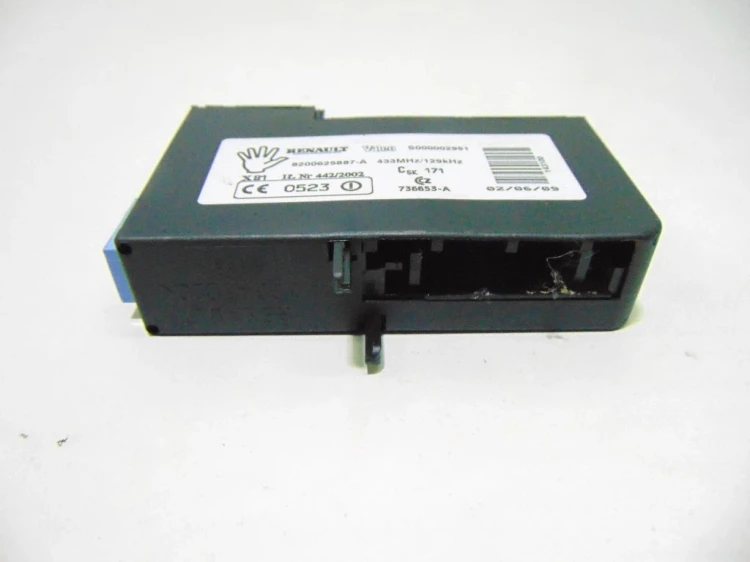 CZYTNIK KART RENAULT ESPACE IV LIFT (2006-2014) 8200625887-A