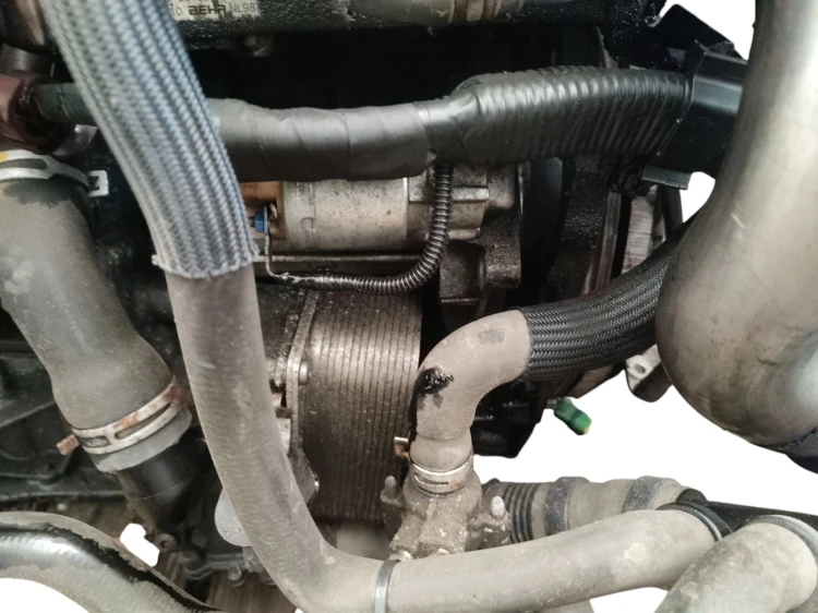 SILNIK KOMPLETNY RENAULT LAGUNA III COUPE M9RP814