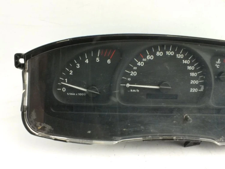 LICZNIK OPEL VECTRA B 2.0 DTI 24422215