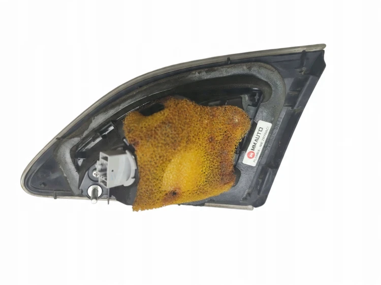 LAMPA PRAWY TYŁ W KLAPE MAZDA 3 II BL (2008-2011) 1.6 MZR-CD 116KM