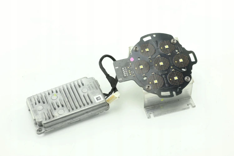 LAMPA MODUŁ LED PEUGEOT 508 2.0 HDI RHC HYBRID 89502449