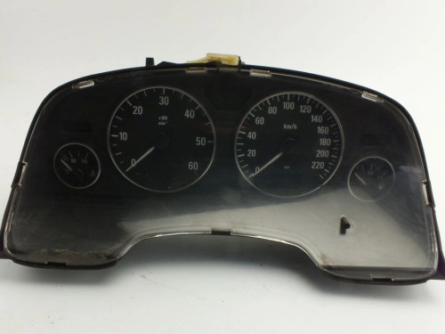 LICZNIK OPEL ZAFIRA A 24461768