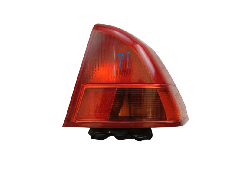 LAMPA PRAWY TYŁ HONDA CIVIC VII (2001-2004) 1.4 90KM