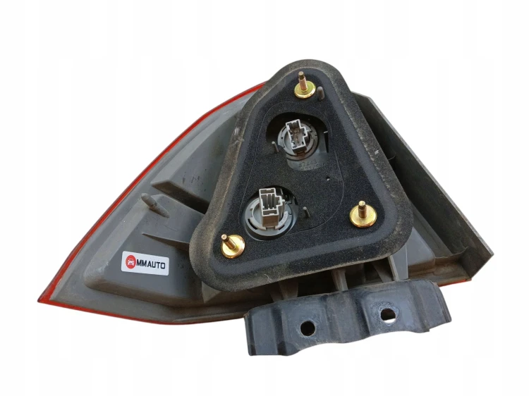 LAMPA PRAWY TYŁ HONDA CIVIC VII (2001-2004) 1.4 90KM