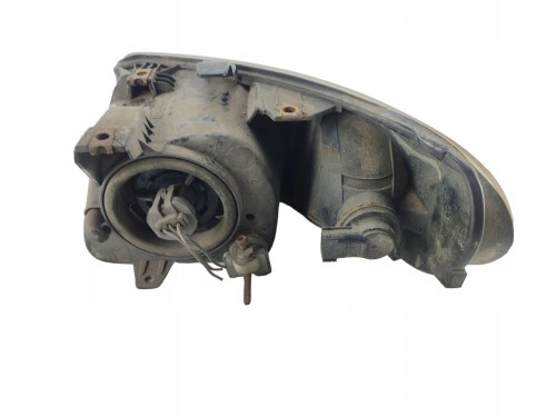 LAMPA PRAWY PRZÓD CHRYSLER VOYAGER IV (2000-2005) 3.8 V6 209KM
