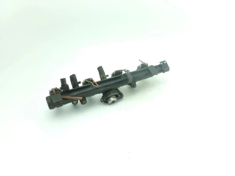 LISTWA WTRYSKOWA SEAT IBIZA III (2002-2008) 1.4 030133319AA