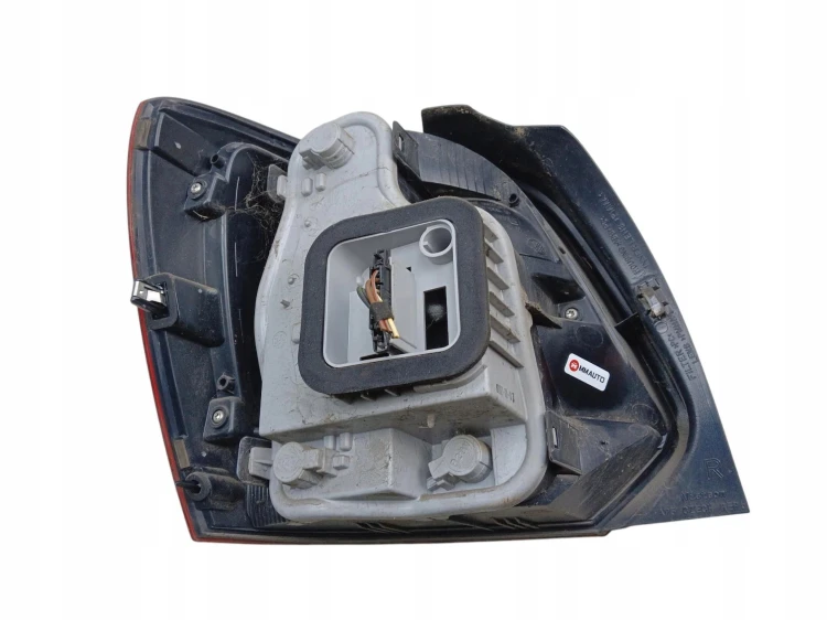 LAMPA PRAWY TYŁ VOLKSWAGEN POLO V 6R (2009-2014) 1.2 12V 60KM 6R0945096J