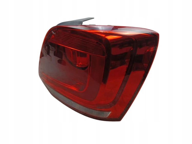 LAMPA PRAWY TYŁ VOLKSWAGEN POLO V 6R (2009-2014) 1.2 12V 60KM 6R0945096J