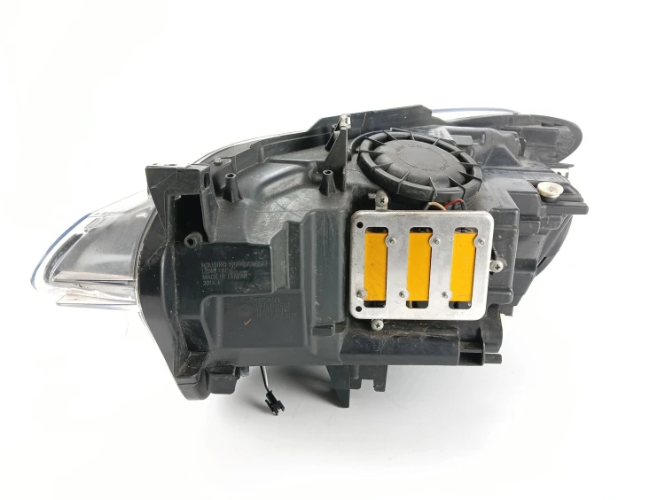 LAMPA PRAWY PRZÓD BMW F21 (2011-2015) 2.0 D 143KM 4441182