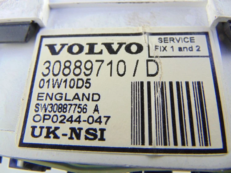 LICZNIK VOLVO S40 1.8 16V 30889710
