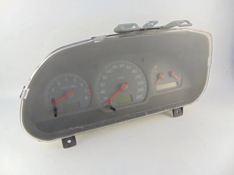 LICZNIK VOLVO S40 1.8 16V 30889710