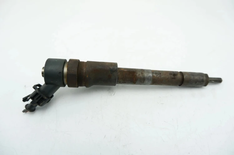 WTRYSKIWACZ TOYOTA YARIS I (1999-2005) 1.4 D4D 23670-33010