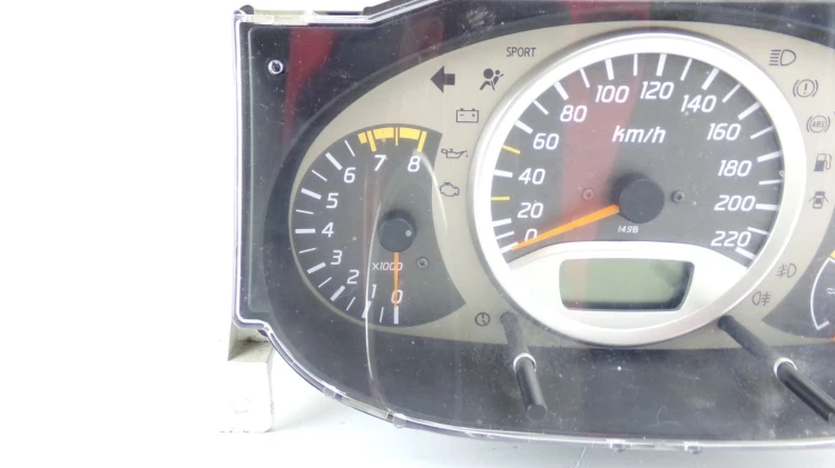 LICZNIK NISSAN ALMERA TINO 2.0 16V