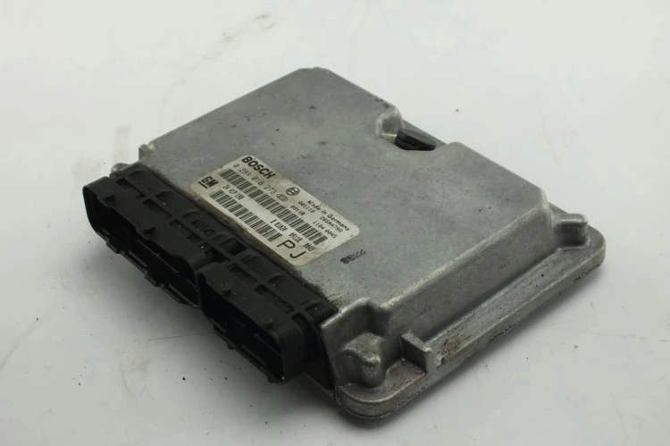 KOMPUTER STEROWNIK SILNIKA OPEL OMEGA B (1994-1999) 2.0 16V 0281010273