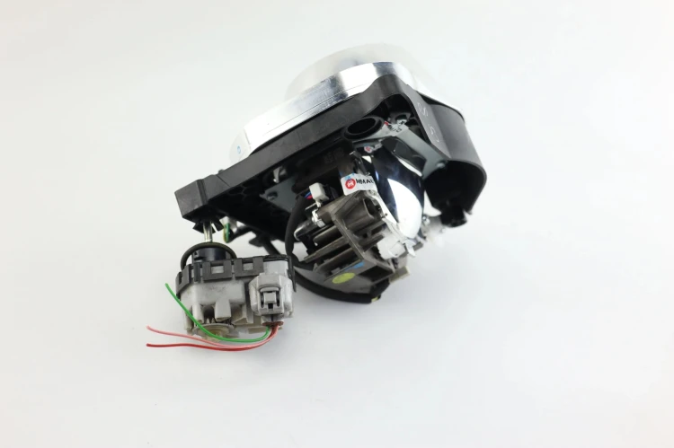 SOCZEWKA Z LAMPY PRAWY PRZÓD SUZUKI SX4 S-CROSS LIFT (2016-2021) 1.0 T 112K