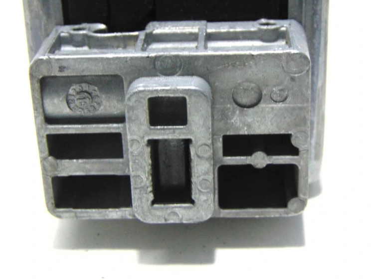 RYGIEL BLOKADA KOLUMNY RENAULT SCENIC II (2003-2005) 1.9 DCI 8200604934