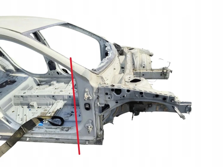 PODŁUŻNICA PRAWA MERCEDES GLA X156 (2013-2017) 2.2 CDI 136KM
