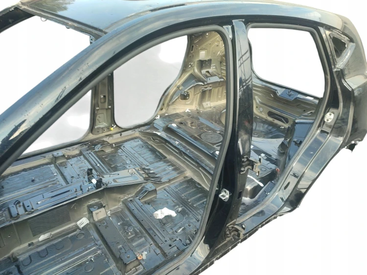 PRÓG LEWY SŁUPEK ŚRODKOWY MG ZS I EV LIFT (2021-) TZ204XS1152 156KM
