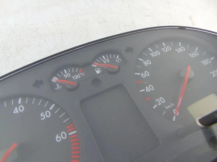 LICZNIK VOLKSWAGEN GOLF IV 1.4 16V 1J0920802